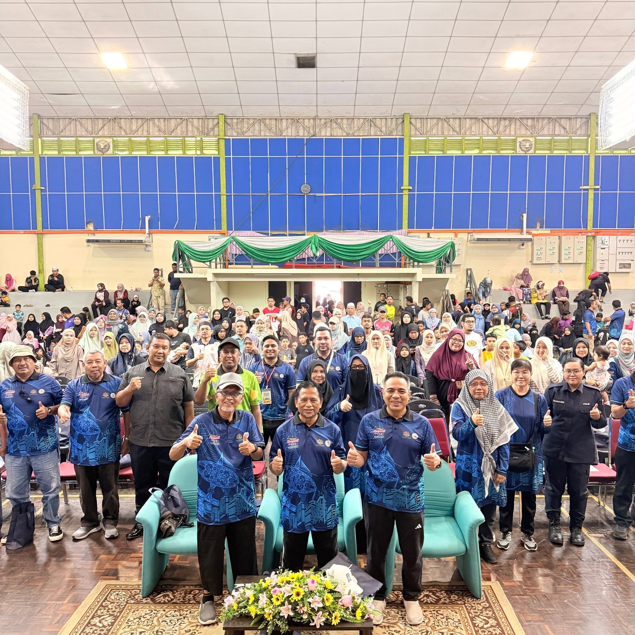 FESTIVAL KOMUNITI PROGRAM KEMAMPANAN KOMUNITI BANDAR BERLANGSUNG MERIAH DI KETEREH (PERASMIAN DAN MEWARNA)