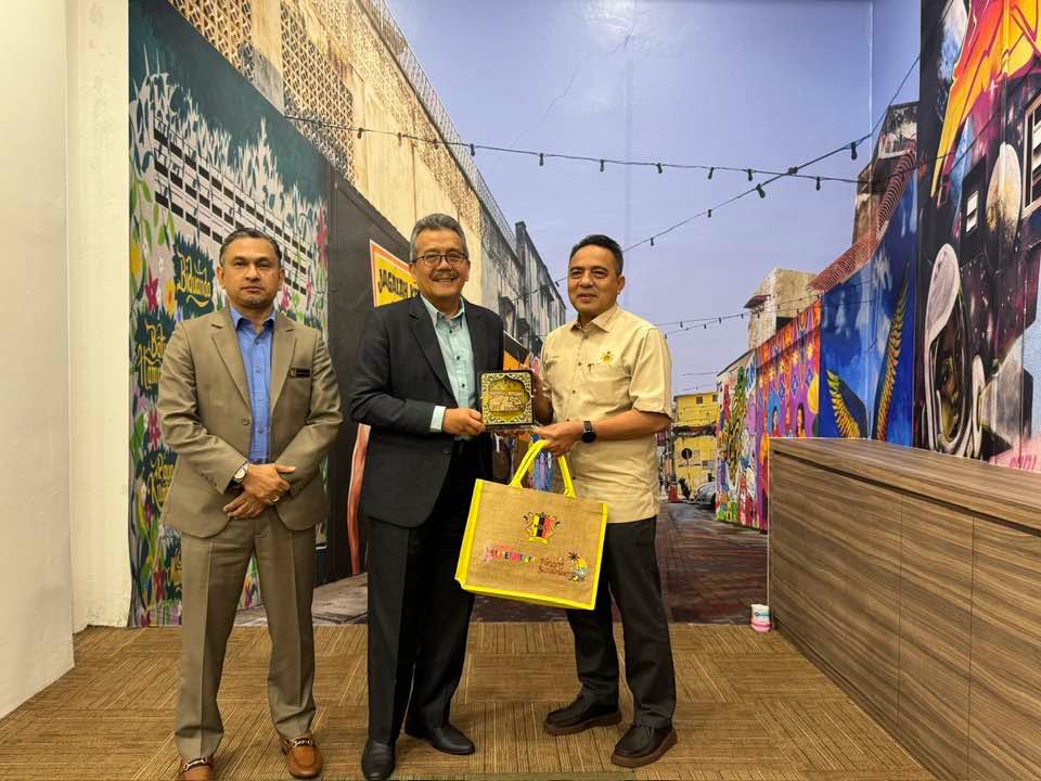 KUNJUNGAN HORMAT MDKPI KE MAJLIS BANDARAYA SEREMBAN