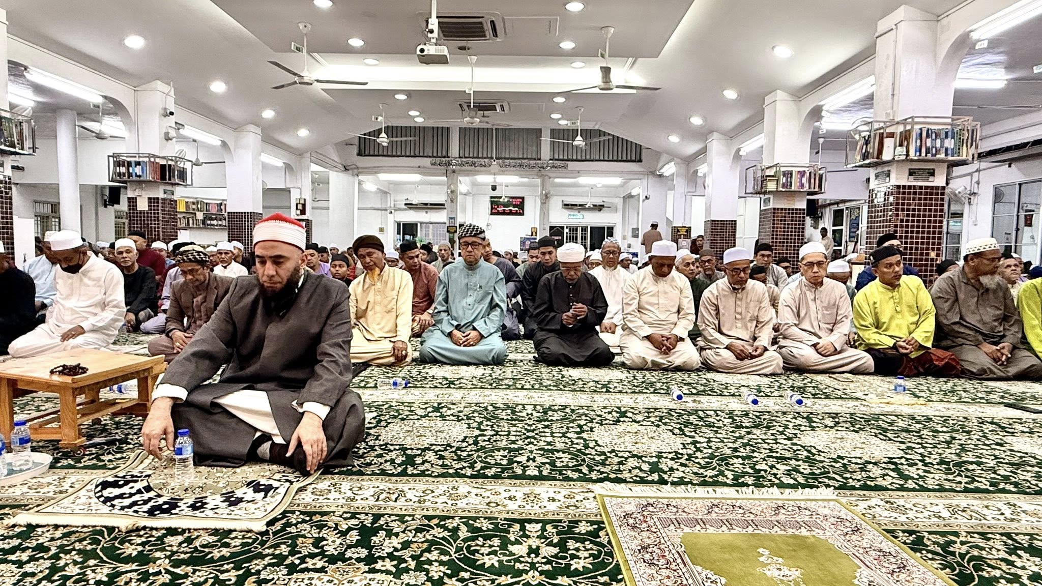 MALAM MUNAJAT SERIBU BULAN MERIAHKAN MASJID MUKIM KADOK